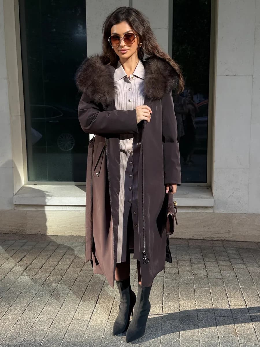 Пальто пуховое с натуральным мехом песца