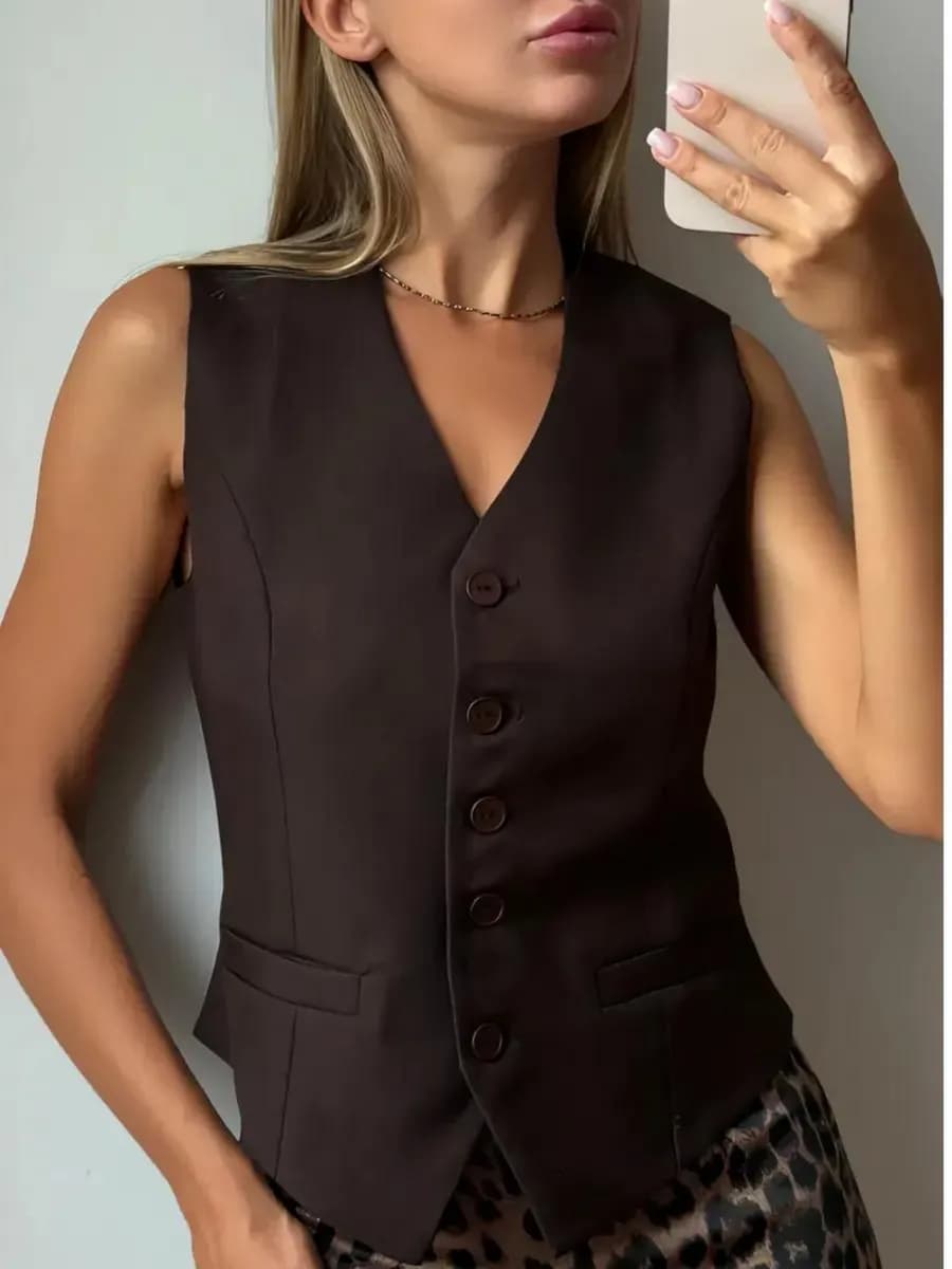 Жилетка костюмная классическая