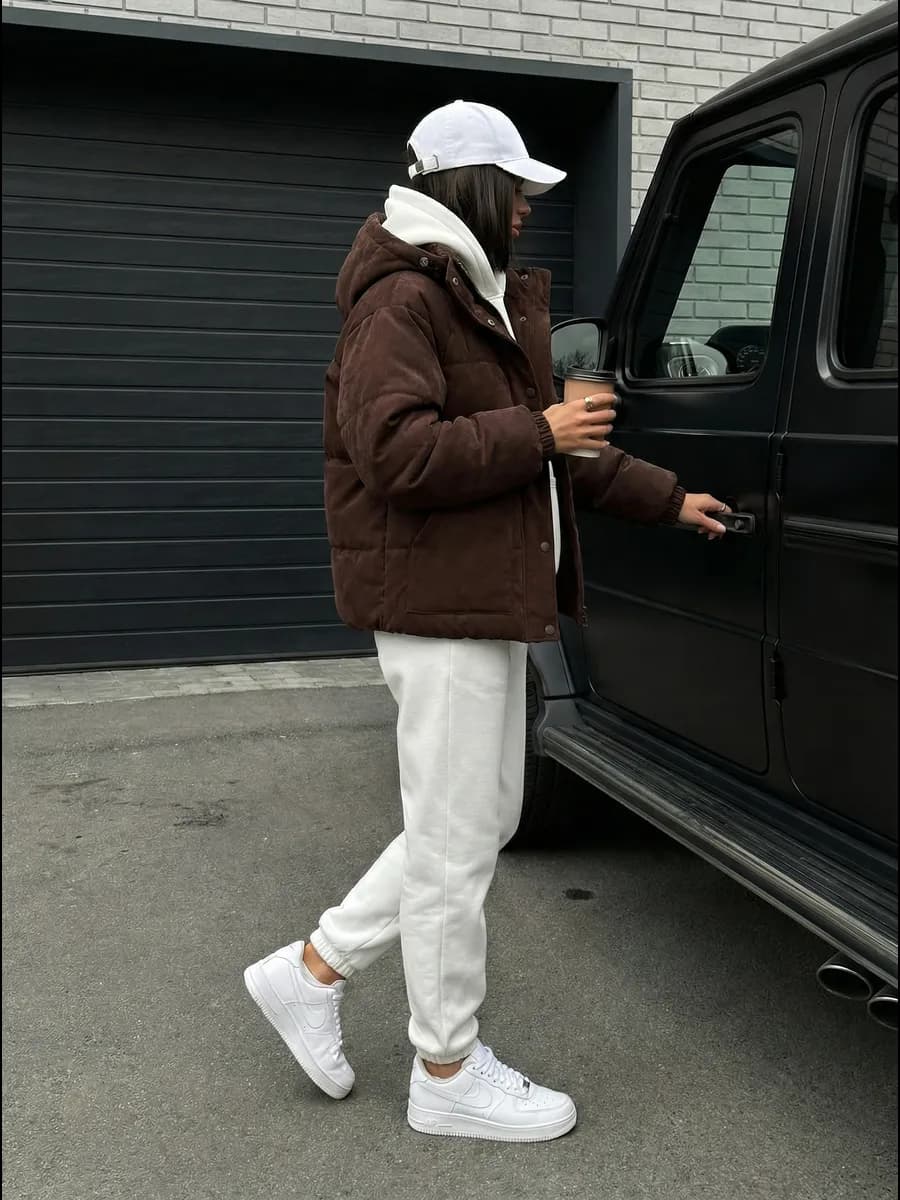 Куртка демисезонная вельветовая с капюшоном - фото 1