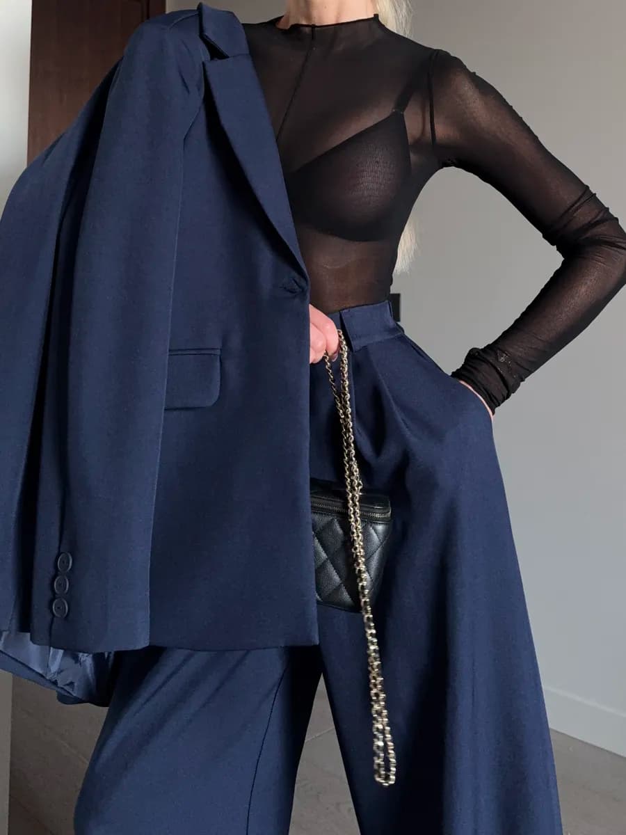 Костюм брючный с пиджаком оверсайз