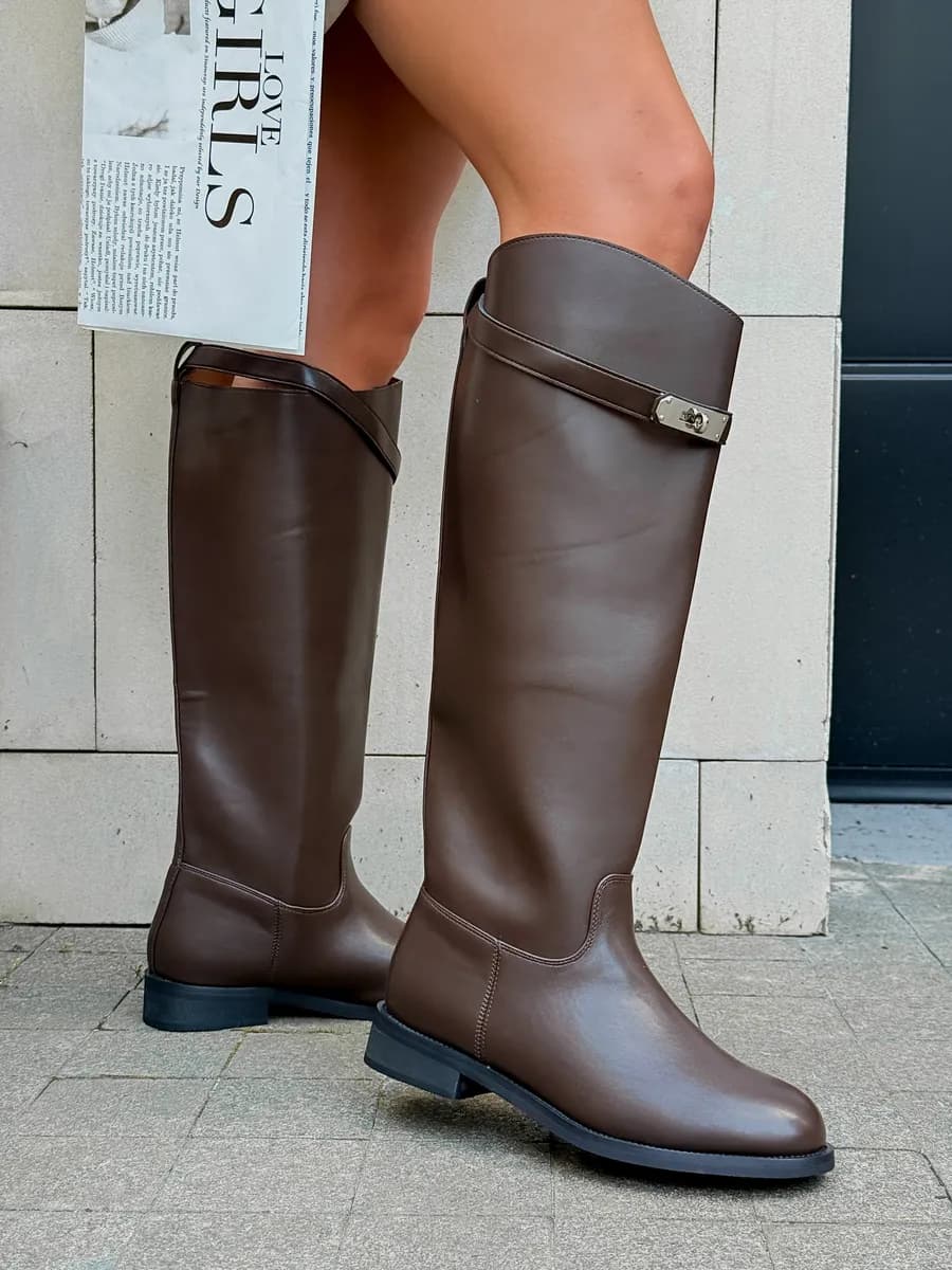 Демисезонные сапоги трубы высокие длинные широким голенищем