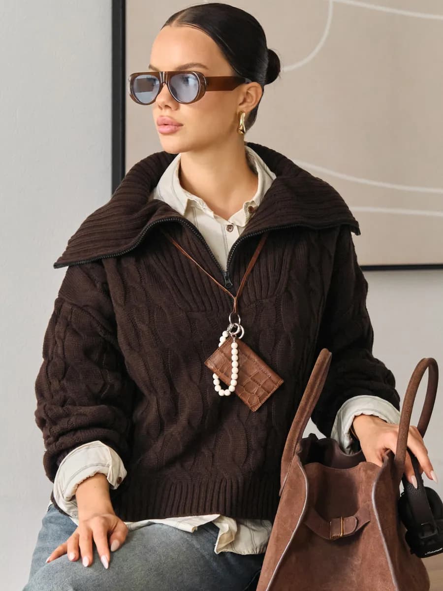 Свитер поло укороченный оверсайз