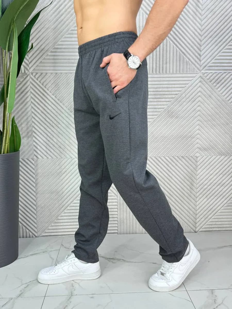 Спортивные штаны прямые