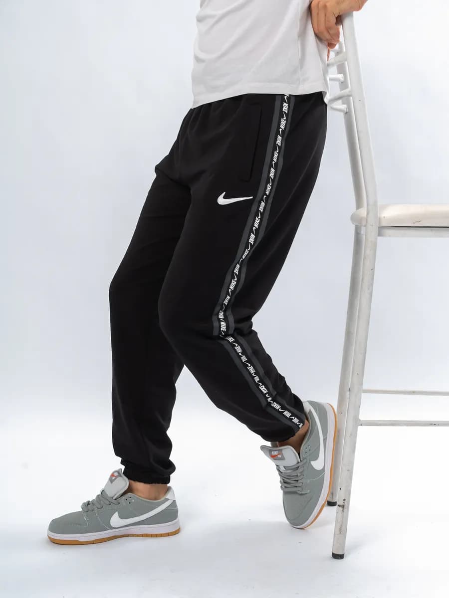 Спортивные брюки с манжетом