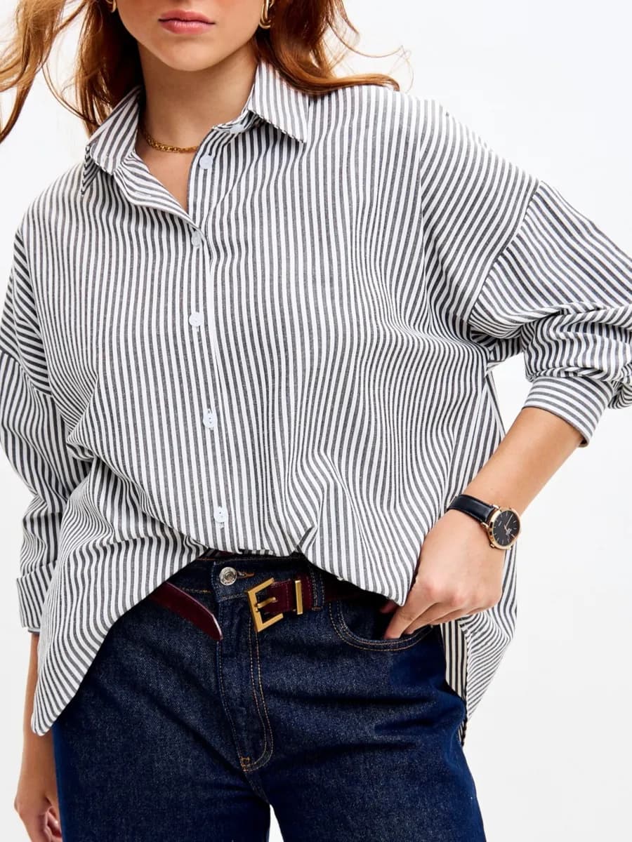 Рубашка белая в полоску удлиненная