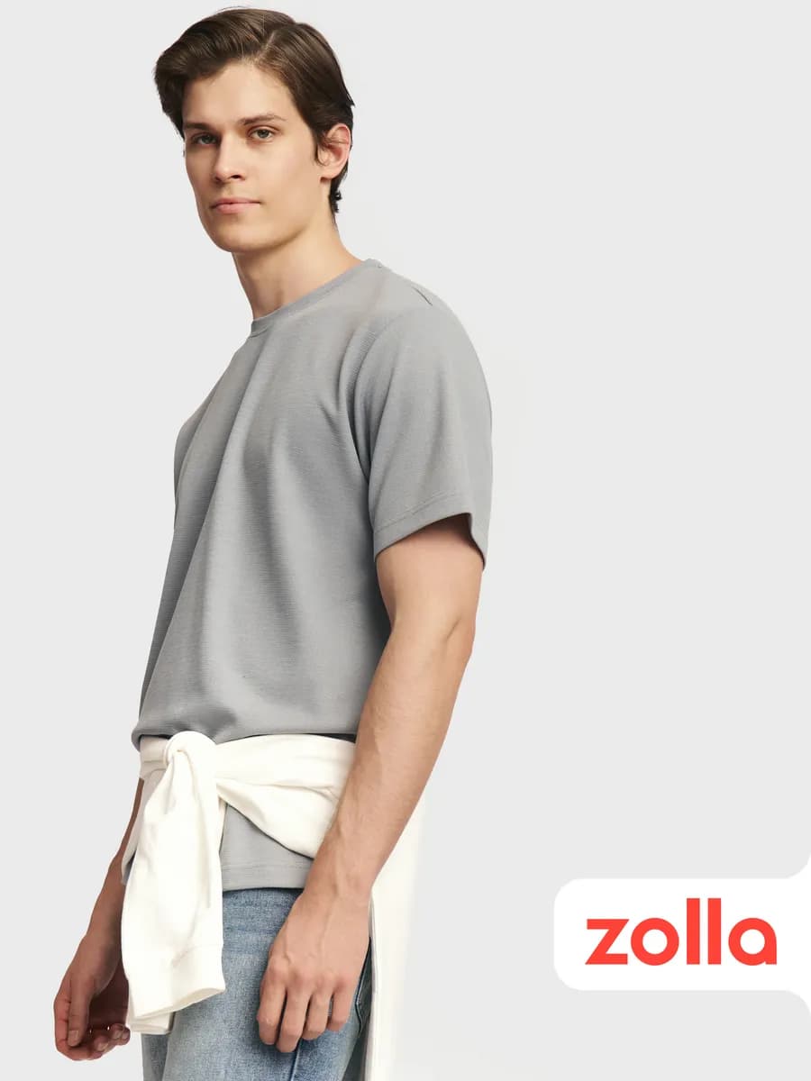 Мужская однотонная футболка из трикотажа