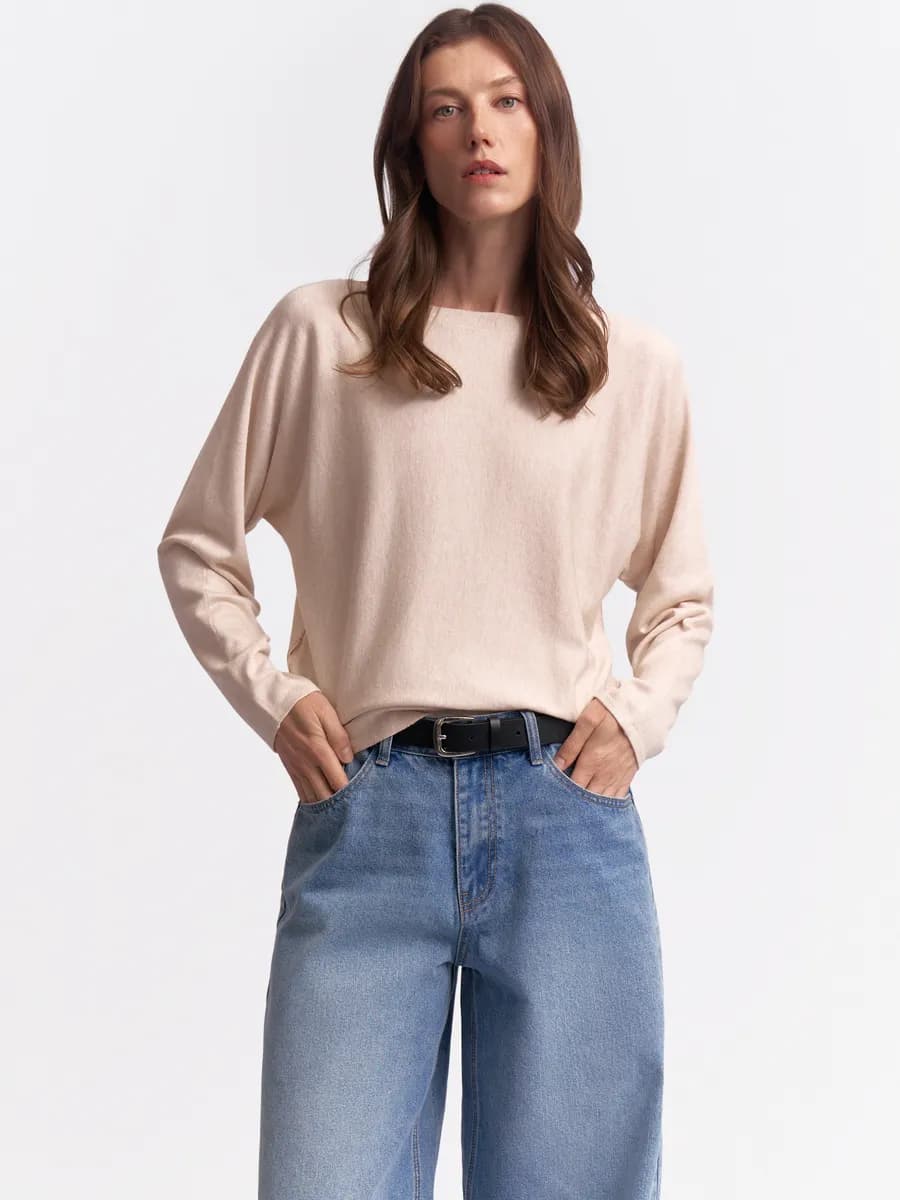 Женский джемпер из вязаного трикотажа