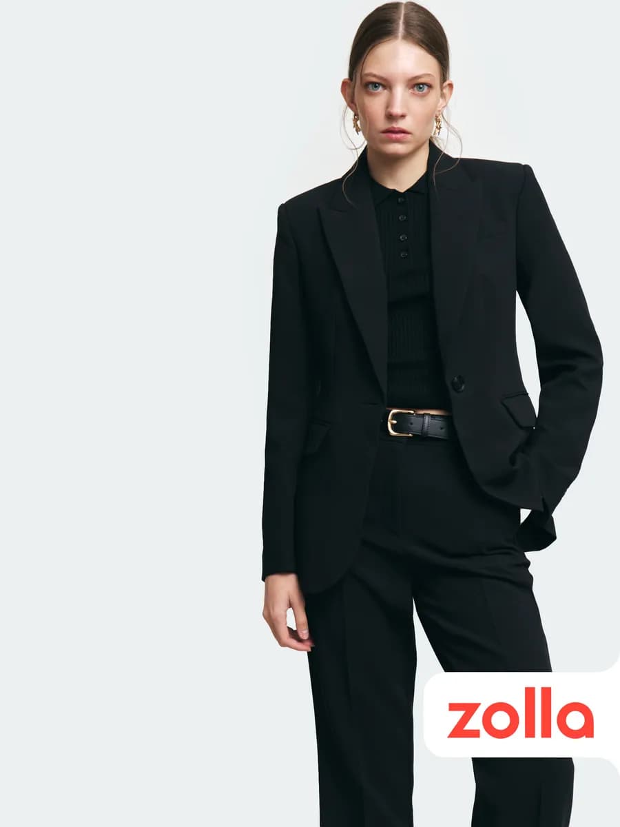 Женский прилегающий жакет на пуговице - фото 1