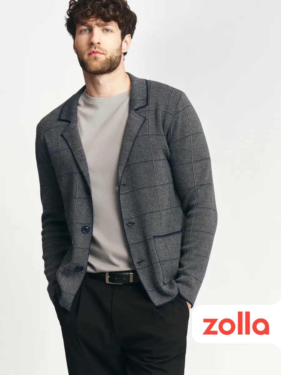 Мужской вязаный кардиган в клетку