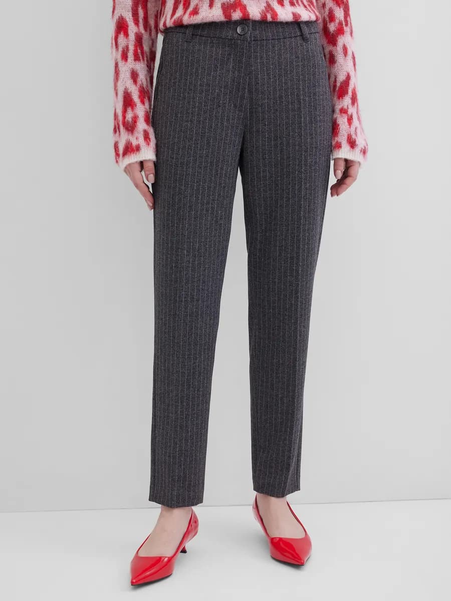 Брюки трикотажные, прямые, со стрелками