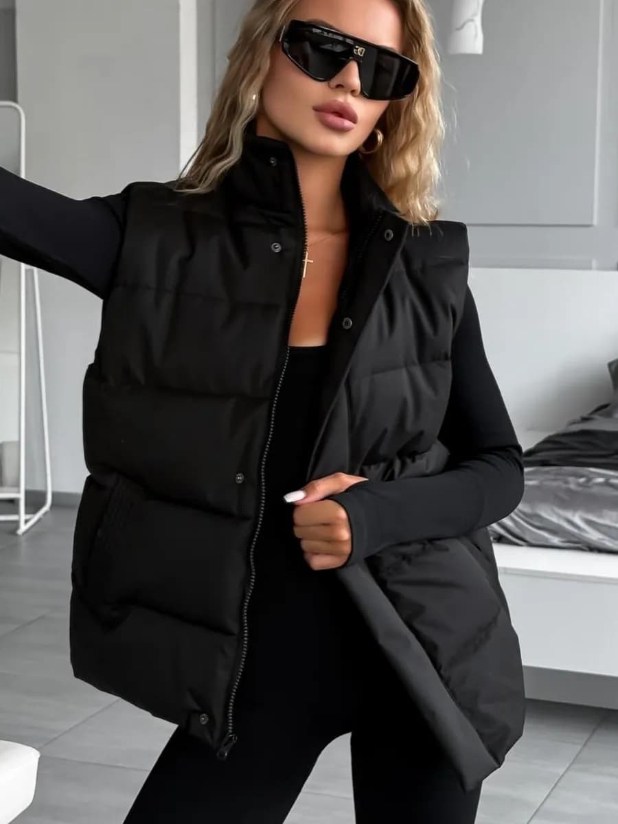 Жилетка утепленная безрукавка