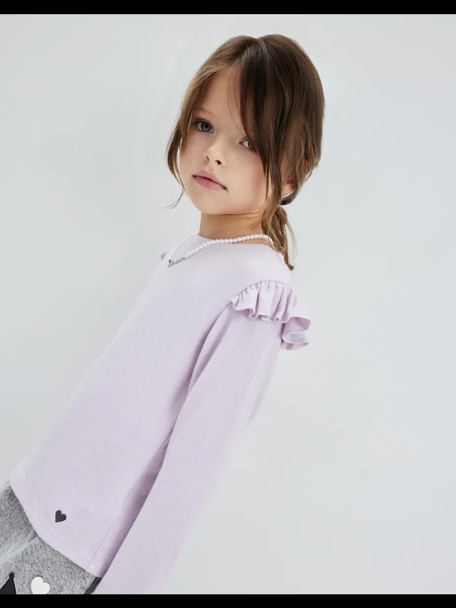 Сиреневый лонгслив oversize с оборками - фото 1