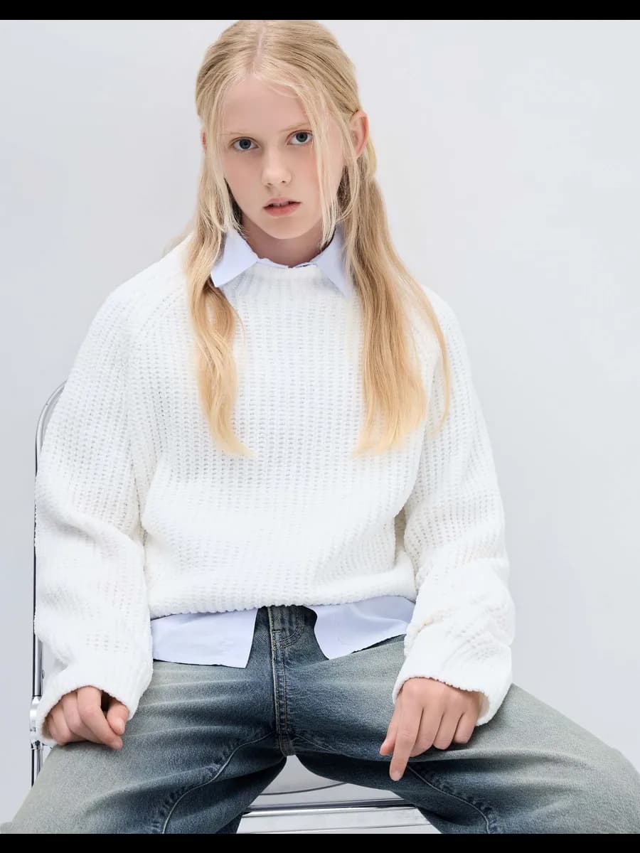 Молочный вязаный джемпер