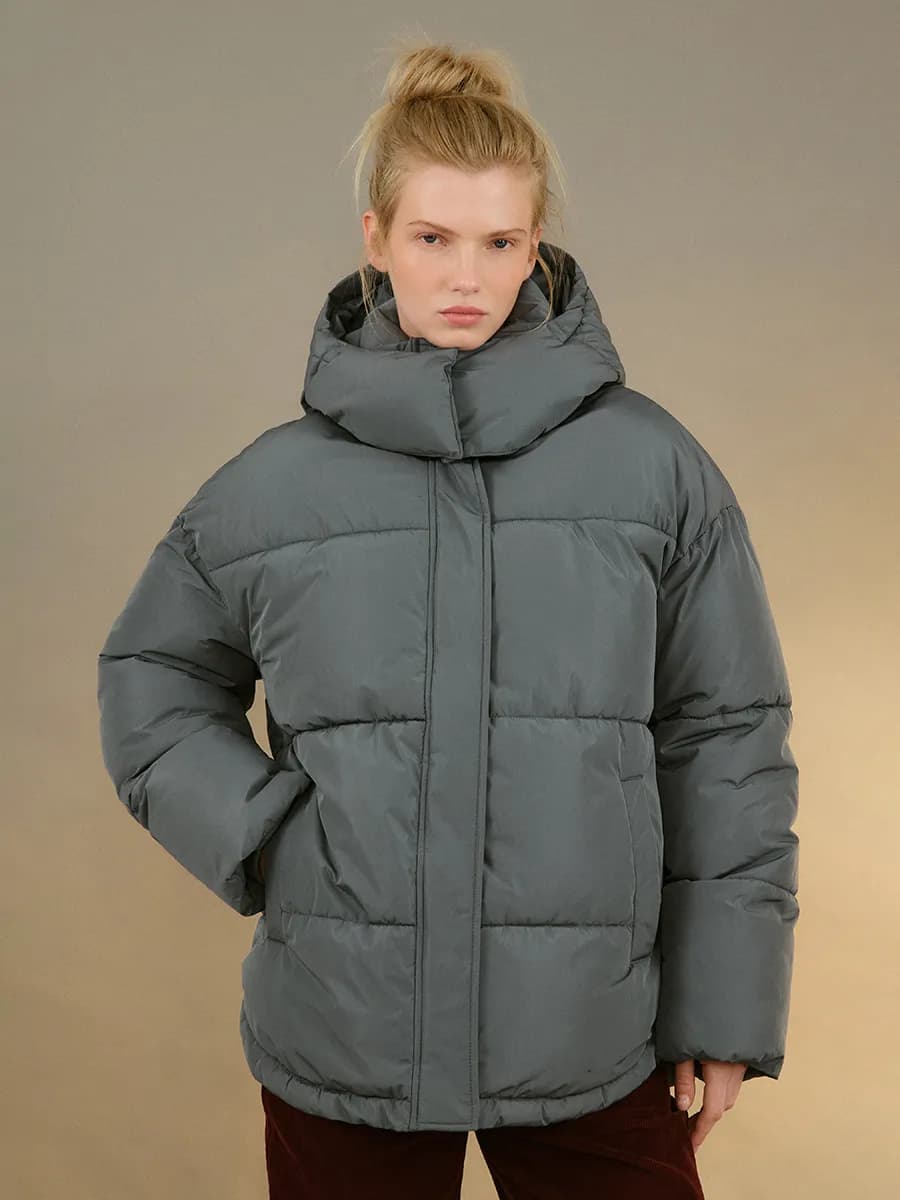 Куртка стеганая свободная с капюшоном