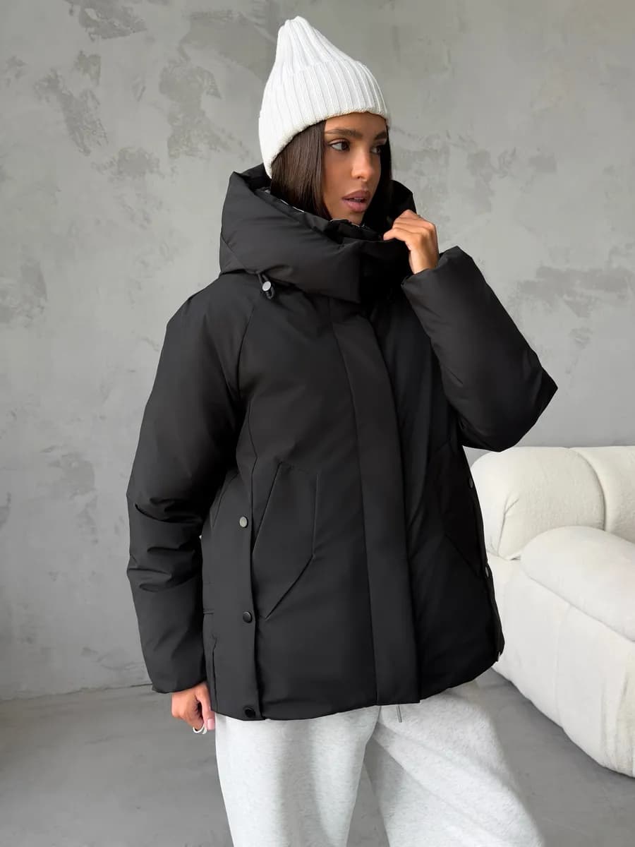 Куртка демисезонная с капюшоном