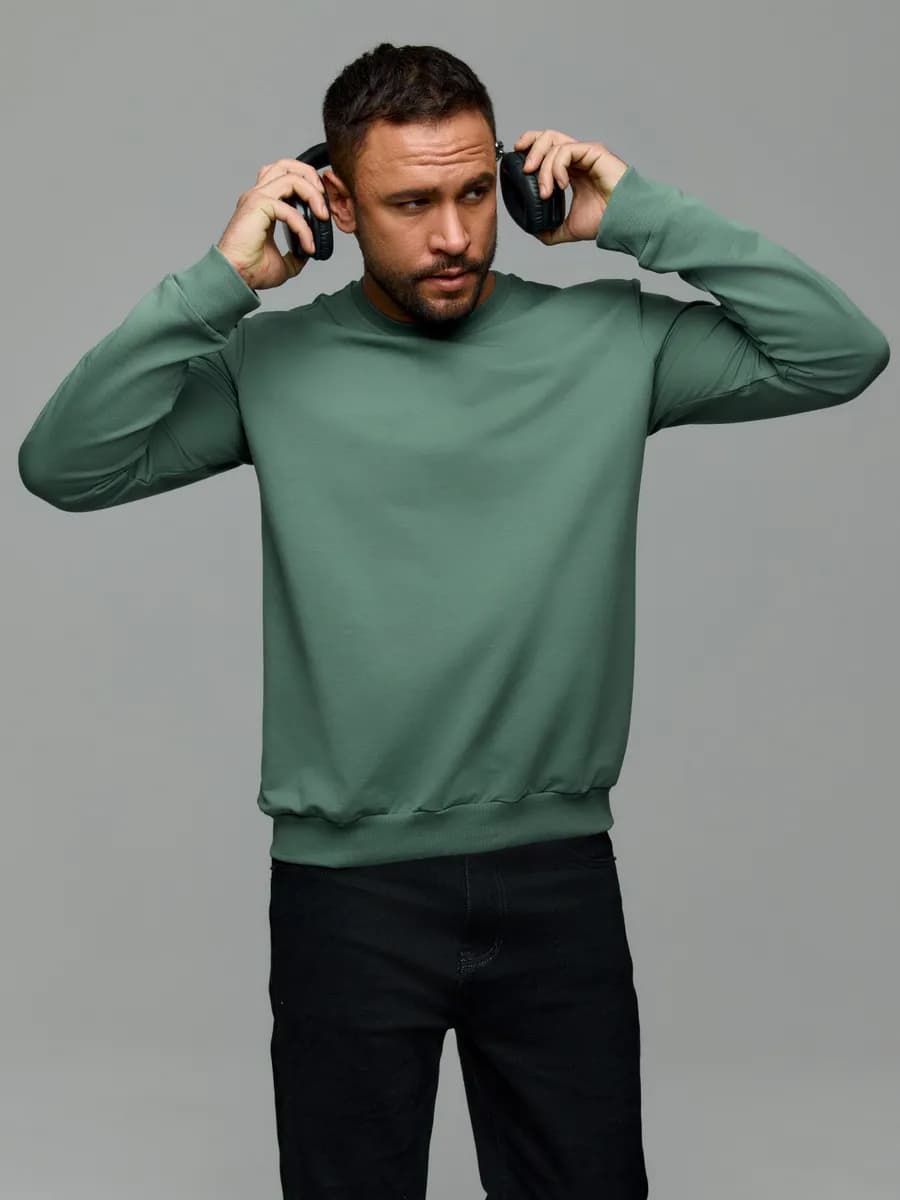 Свитшот толстовка джемпер классический базовый