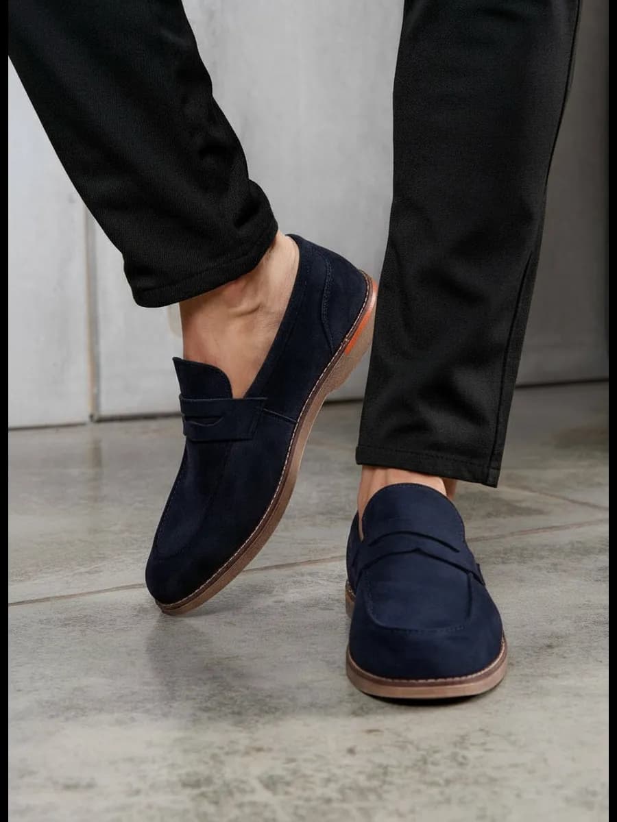 Лоферы классические замшевые туфли - фото 1