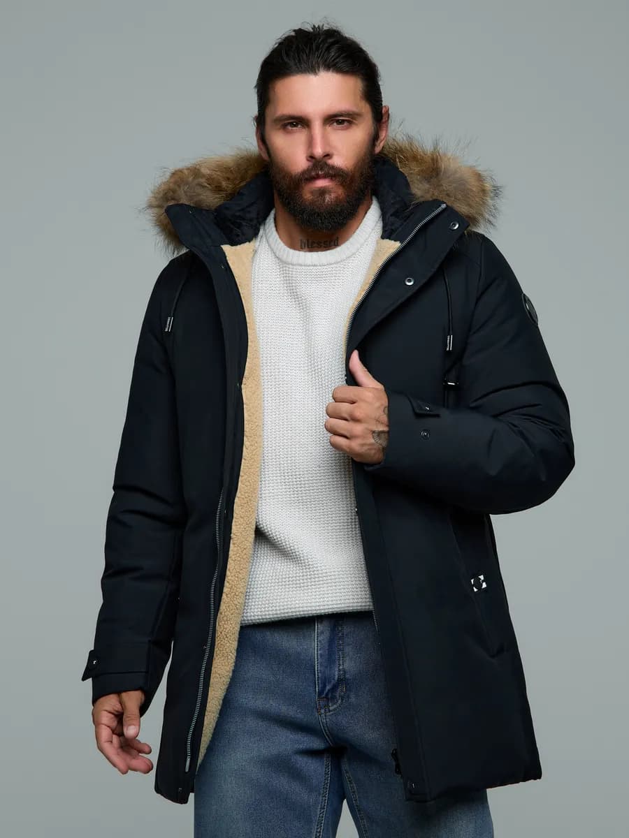 Пуховик зимний с капюшоном