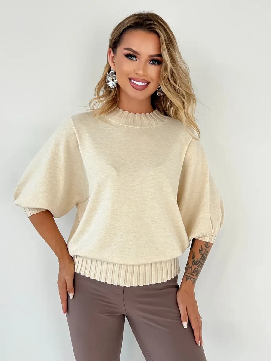 Нарядный джемпер летучая мышь