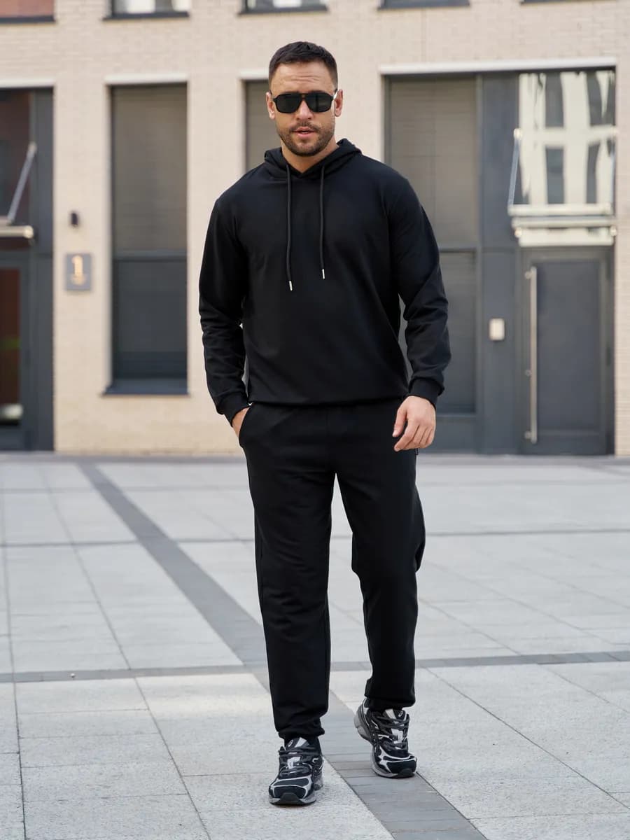 Спортивный костюм