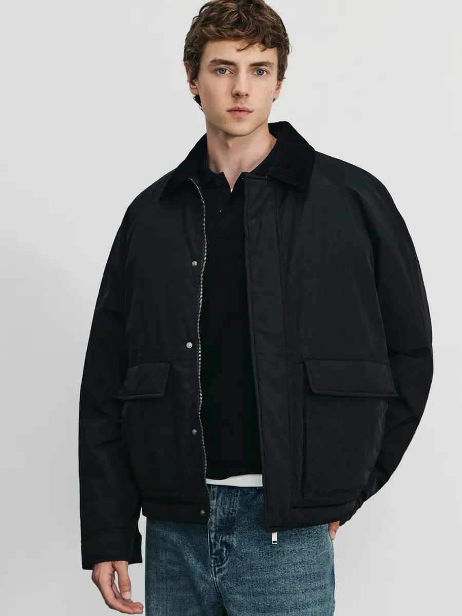 Куртка демисезонная на молнии из водоотталкивающей ткани