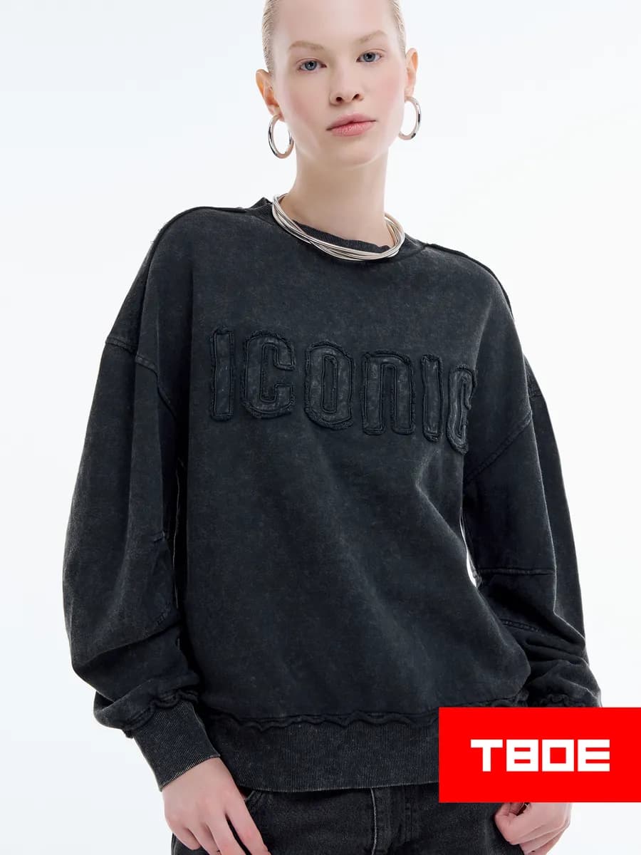 Свитшот с вареным эффектом и надписью