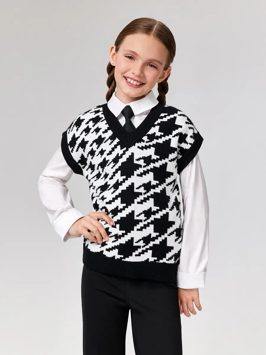 Жилет вязаный школьный гусиная лапка