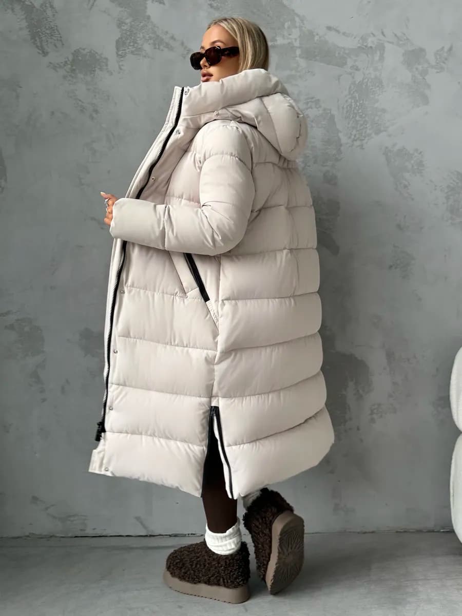 Пуховик зимний длинный с капюшоном
