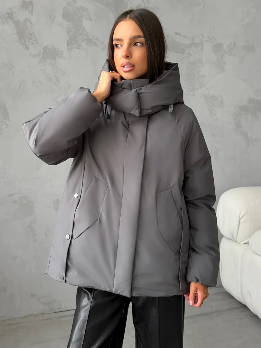 Куртка зимняя с капюшоном