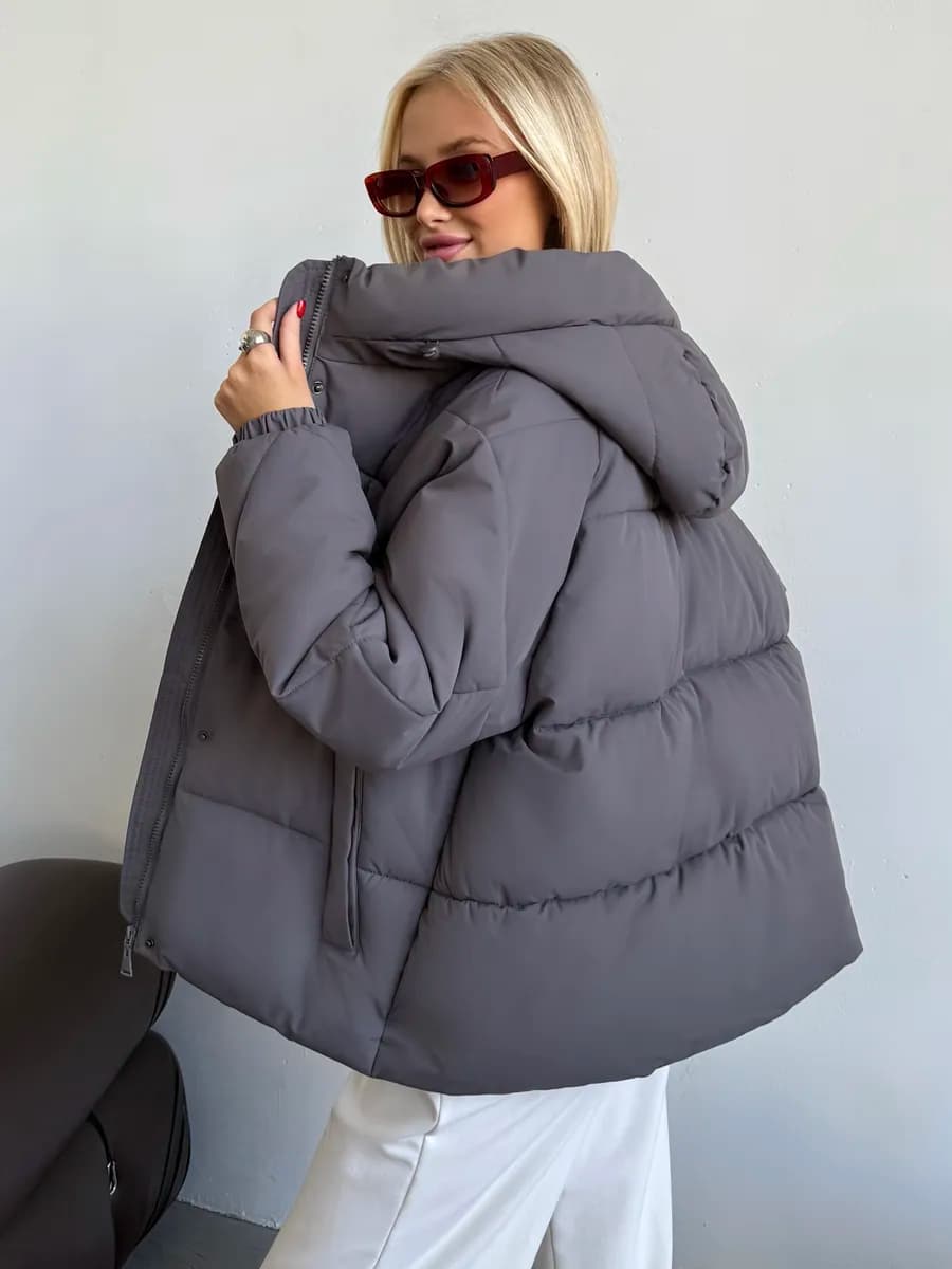 Куртка зимняя короткая с капюшоном