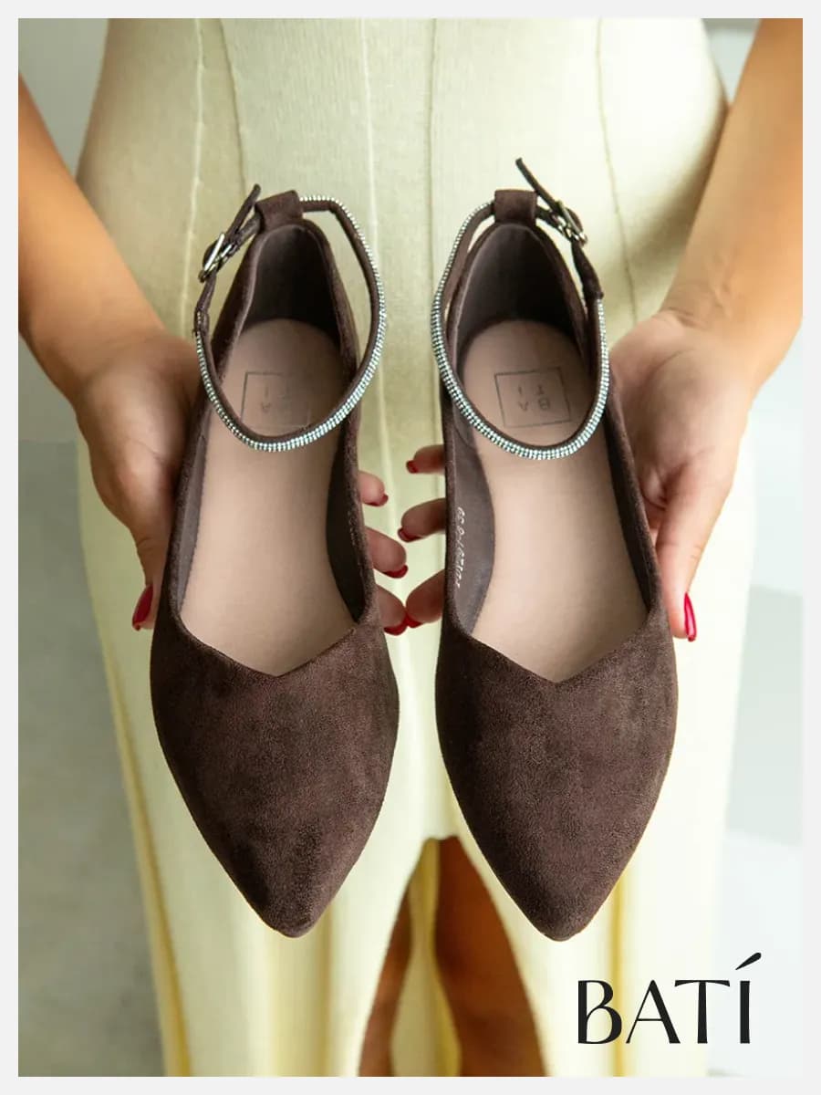 Туфли балетки лодочки с острым носом с ремешком на щиколотке