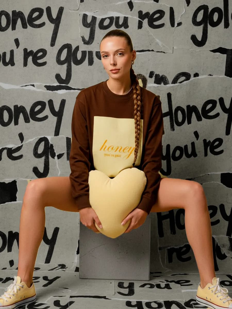 Лонгслив женский c уникальным принтом - фото 1