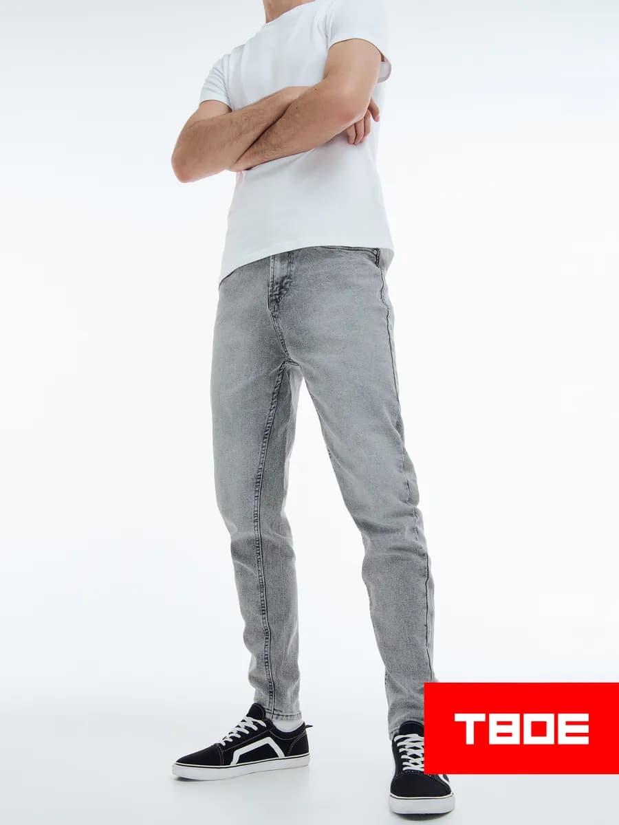 Зауженные джинсы Carrot