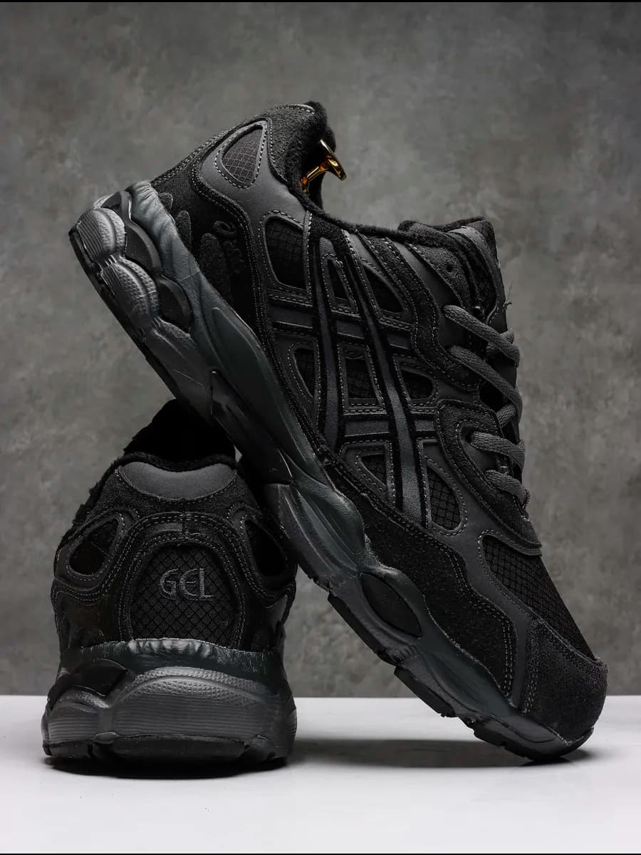 Кроссовки зимние