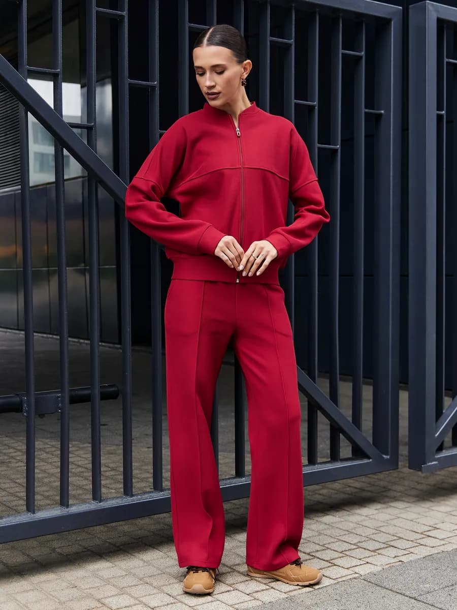 Спортивный костюм без капюшона на молнии