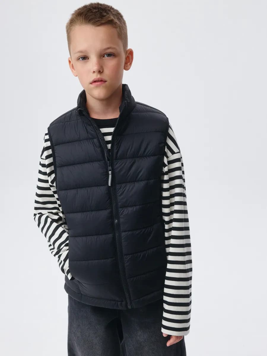 Жилет базовый стеганый с воротником