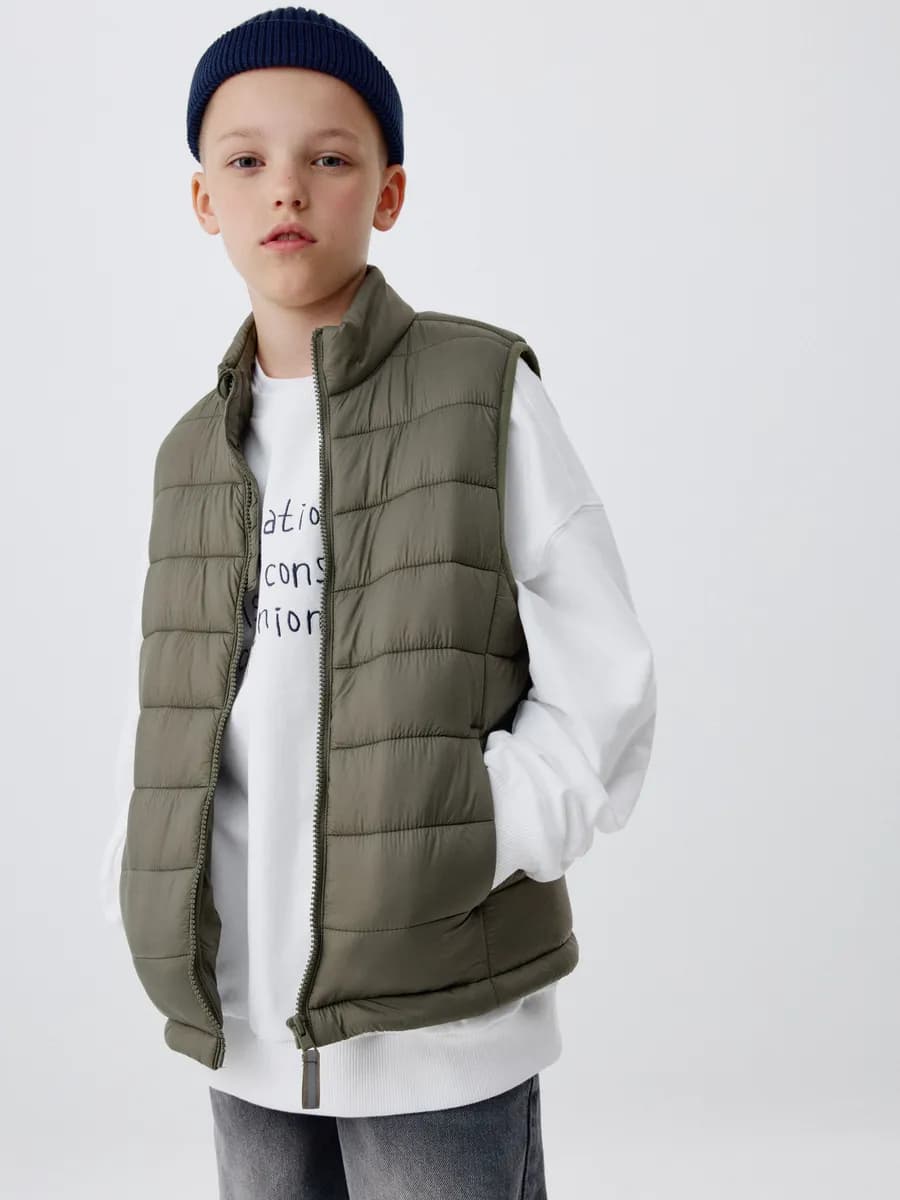 Жилет базовый стеганый с воротником