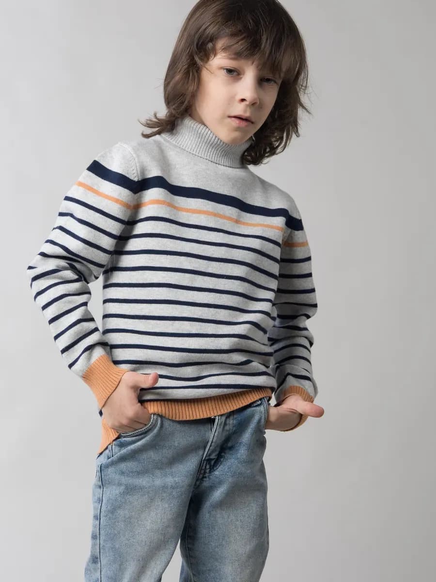 Свитер-водолазка с горлом