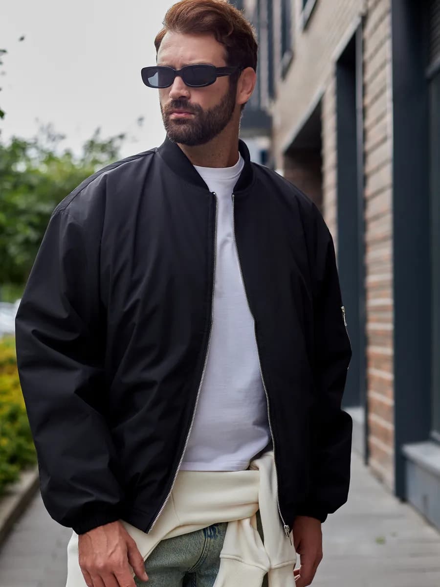 Бомбер утепленный оверсайз на весну куртка демисезонная