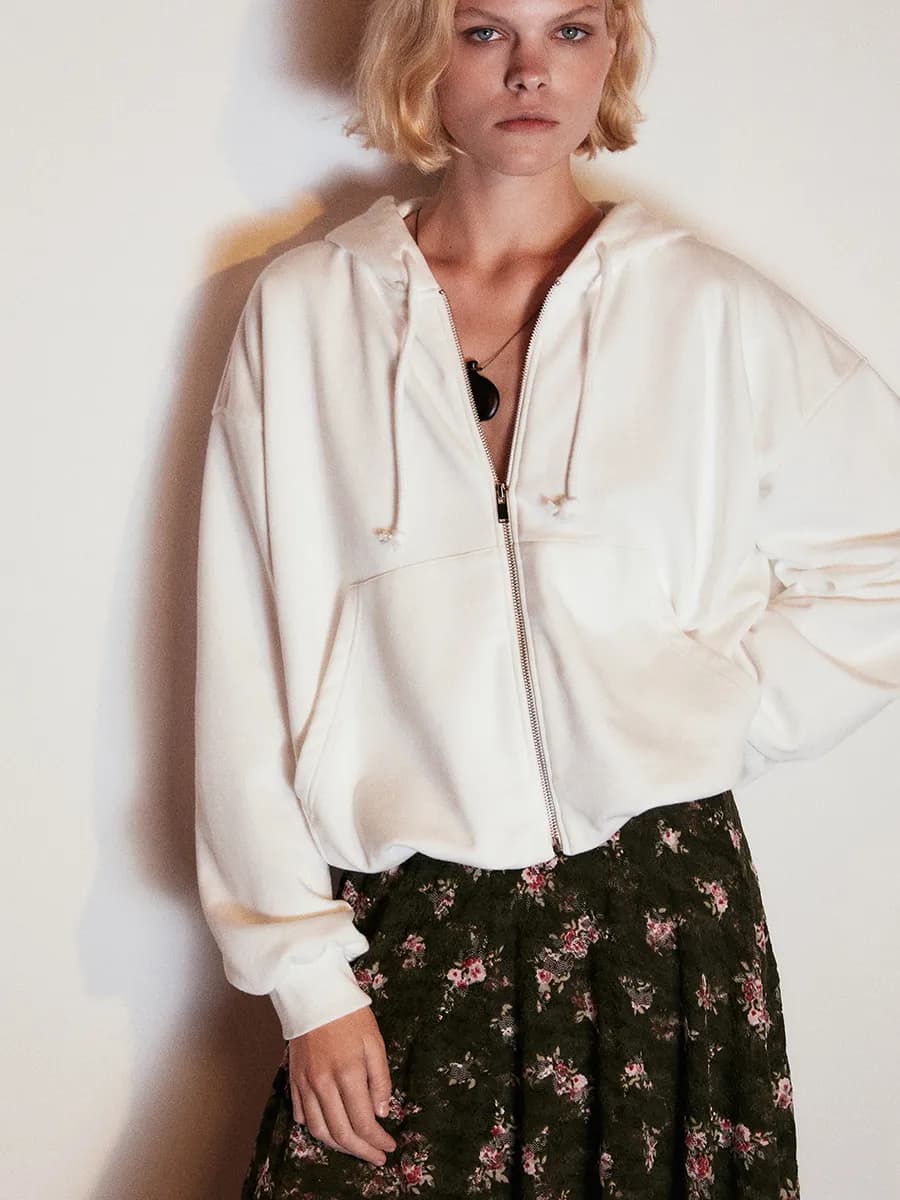 Худи зипка с утяжками по низу