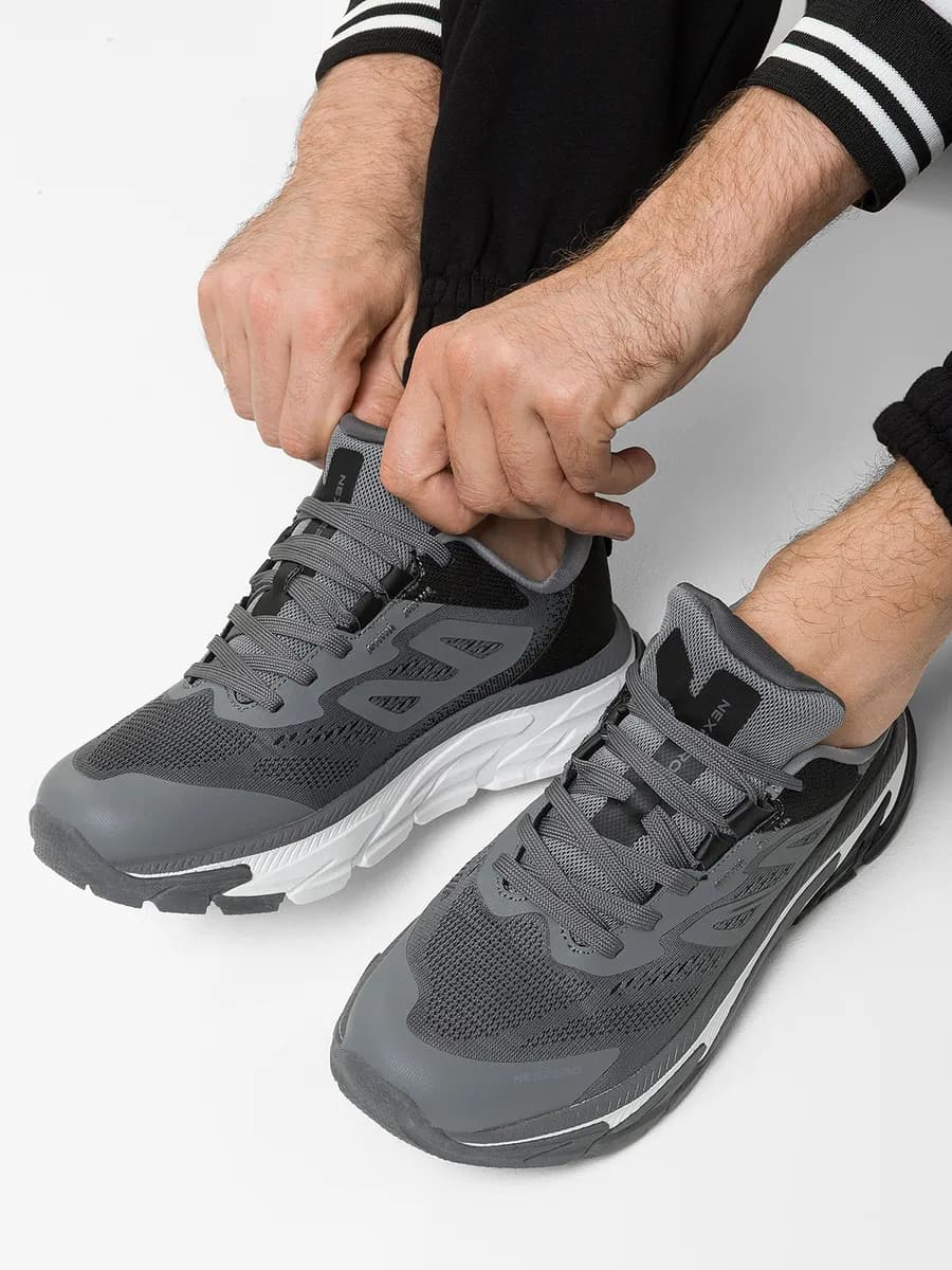 Кроссовки спортивные текстильные