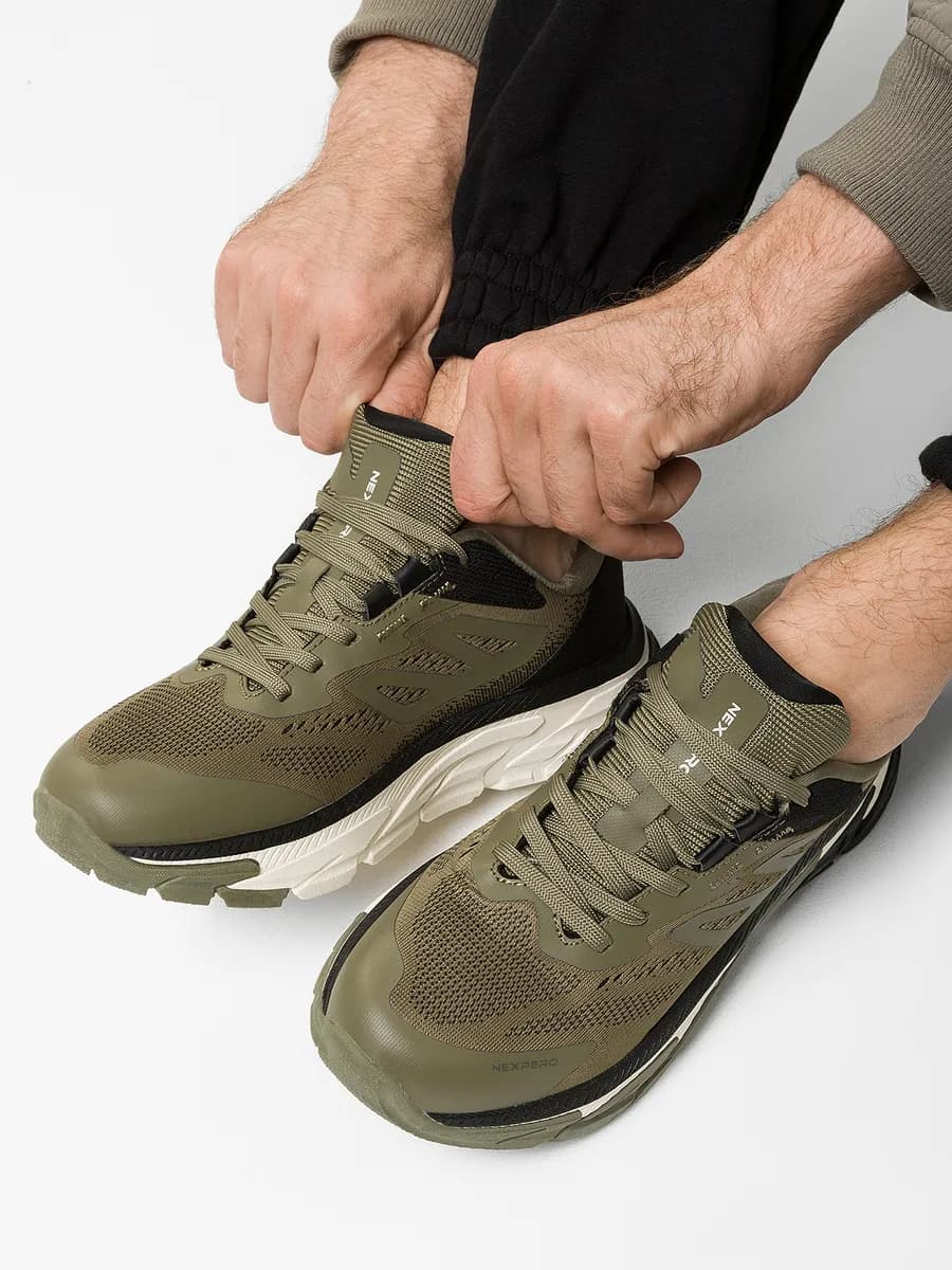 Кроссовки спортивные текстильные