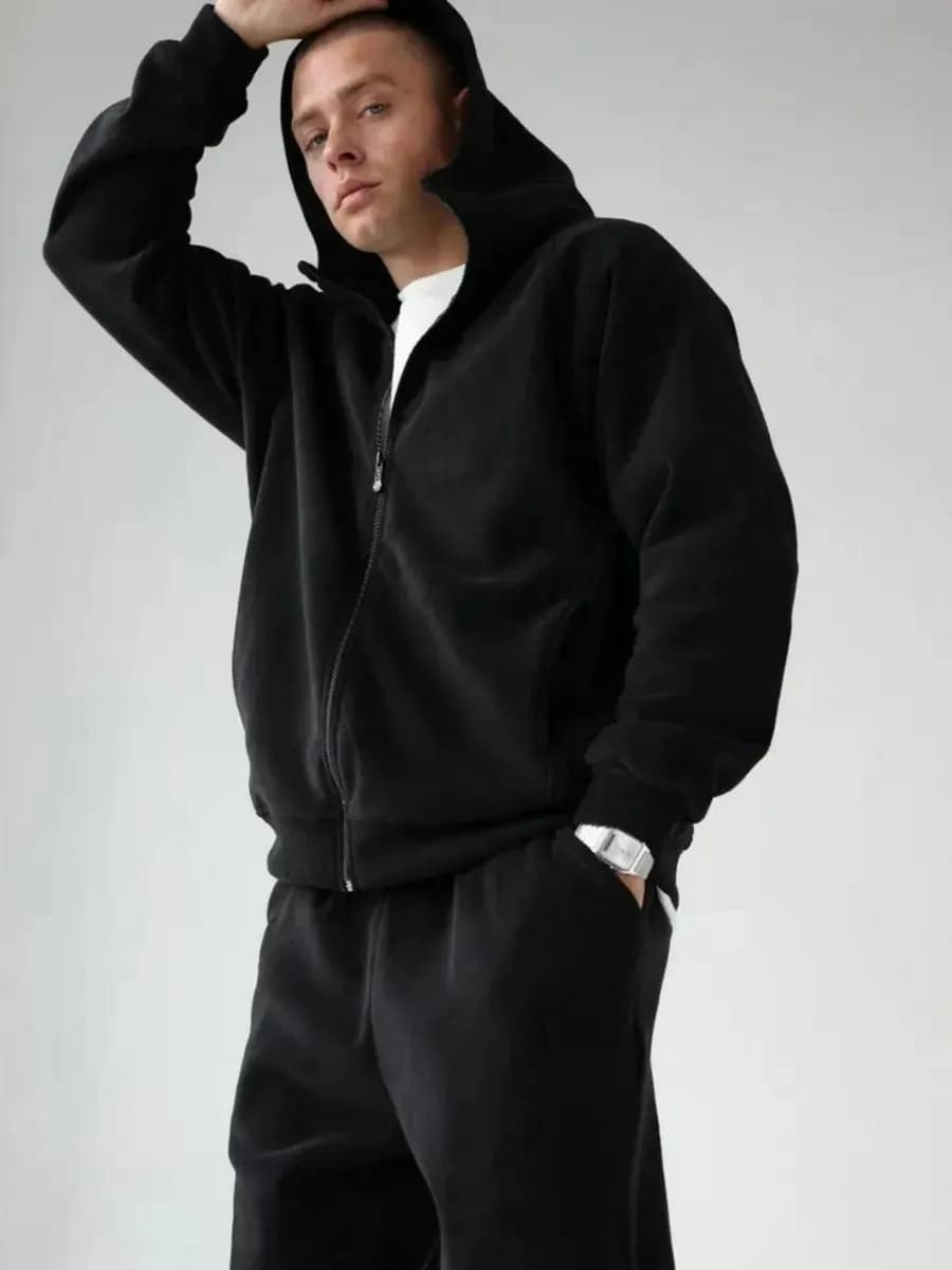 Спортивный костюм утепленный