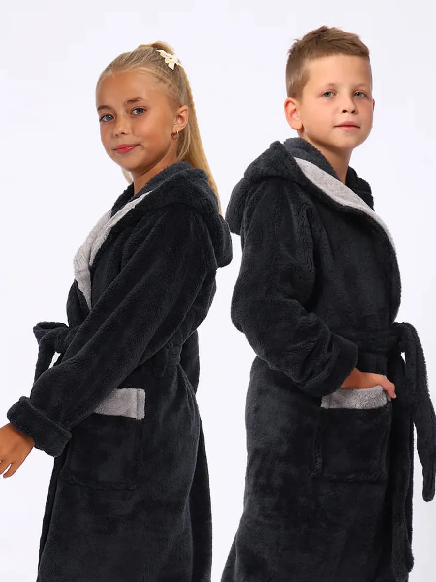 Махровый халат с капюшоном для бассейна теплый