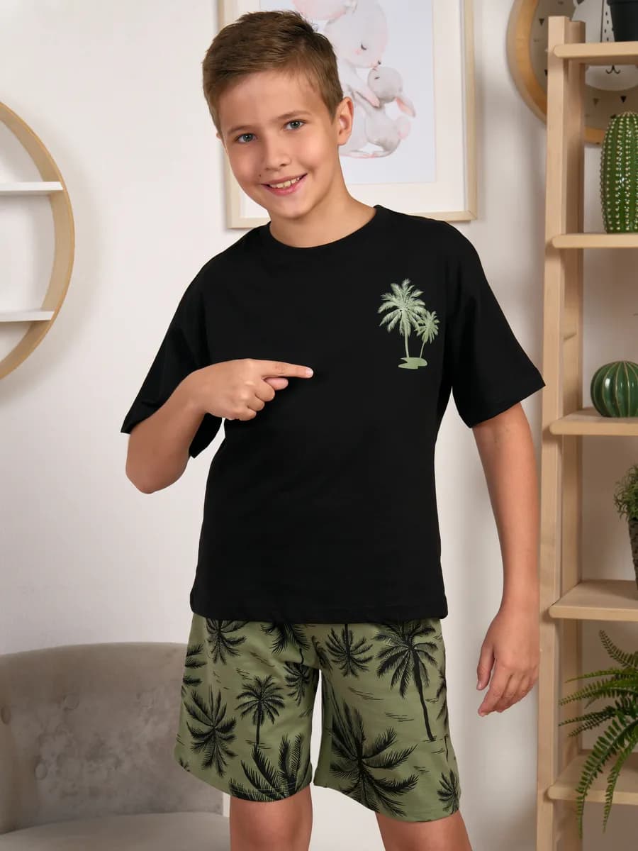 Пижама оверсайз с шортами и футболкой