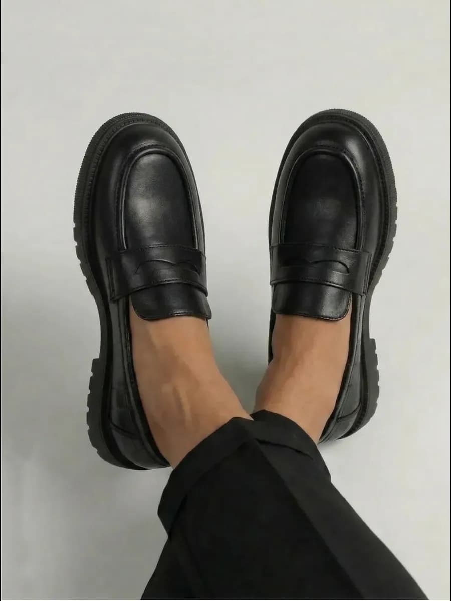 Кожаные туфли лоферы школьные