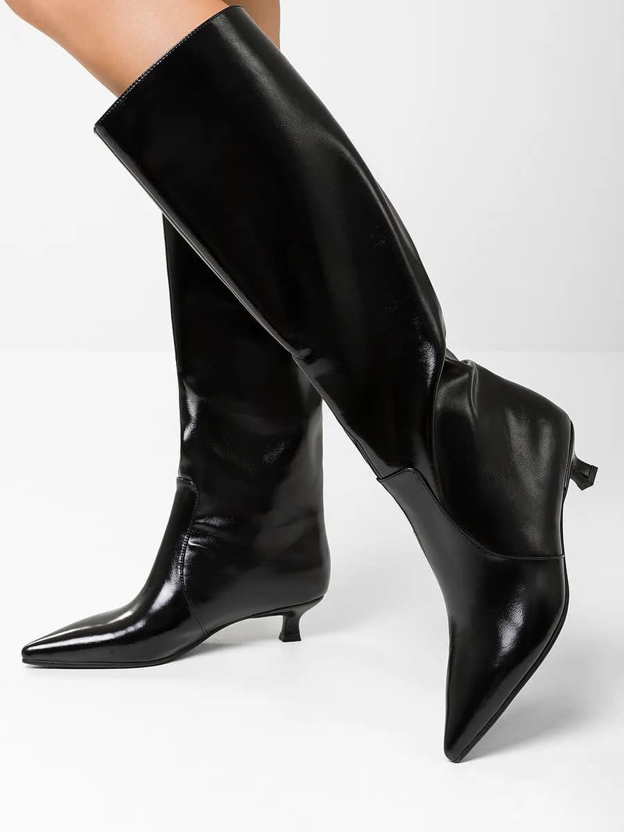 Сапоги демисезонные на низком каблуке