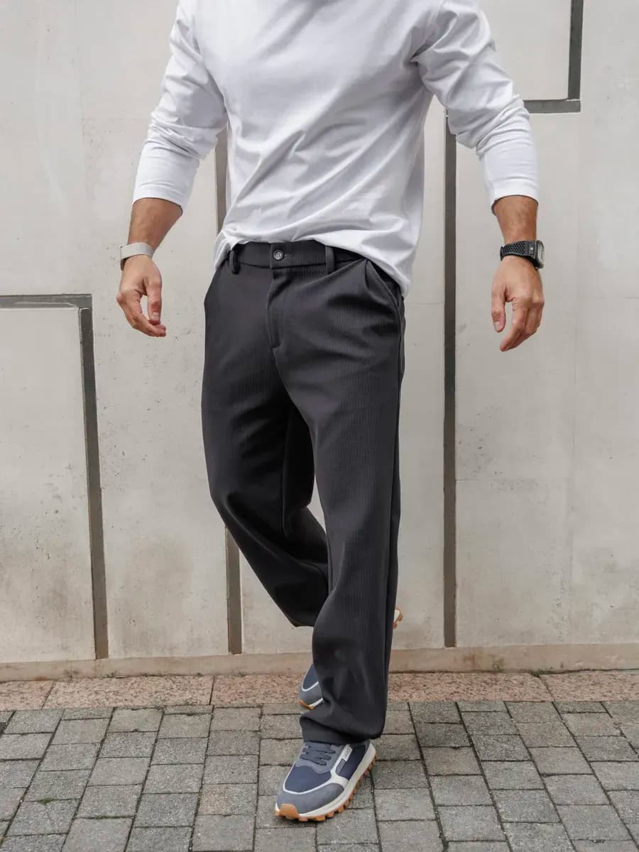 Брюки вельветовые с защипами свободные