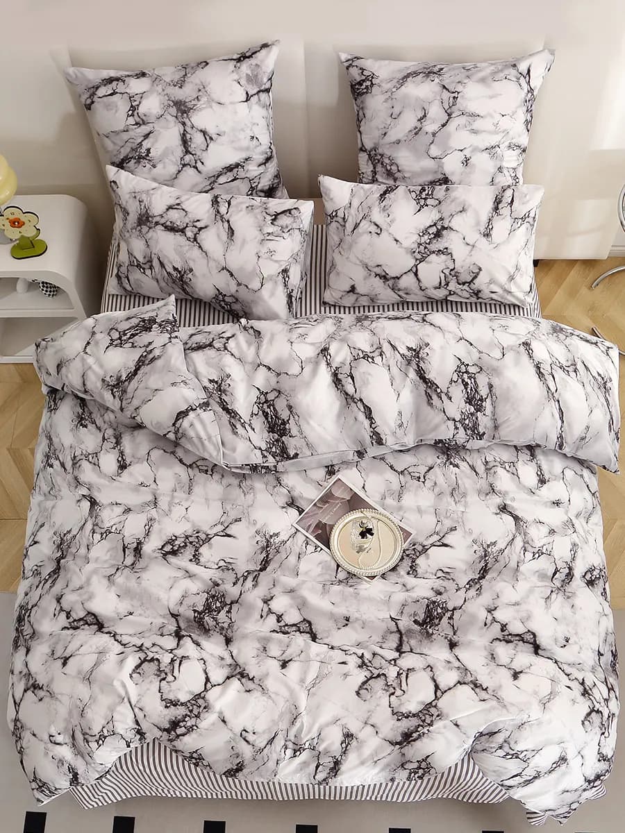 Постельное белье 1.5 спальное Сатин HD-013