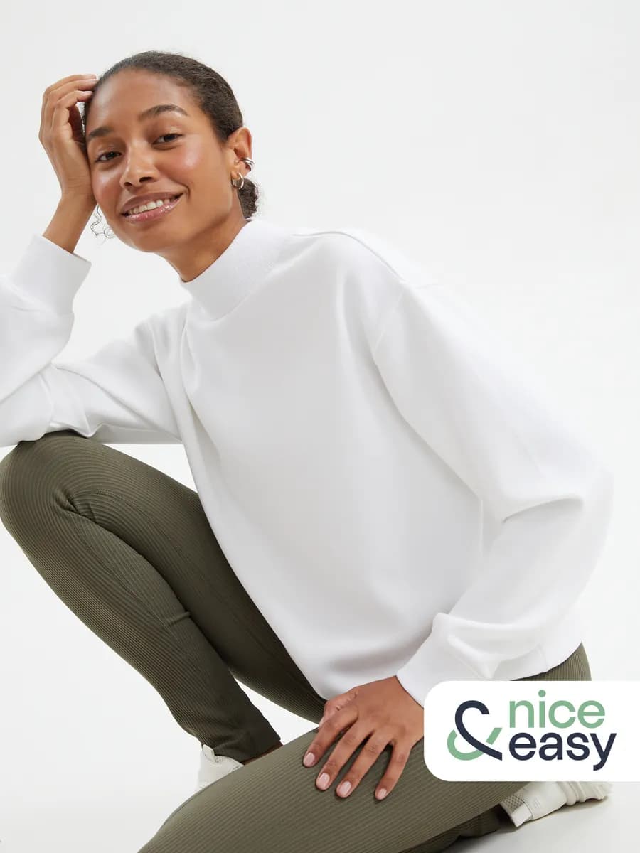 Женский свитшот с воротником-стойкой